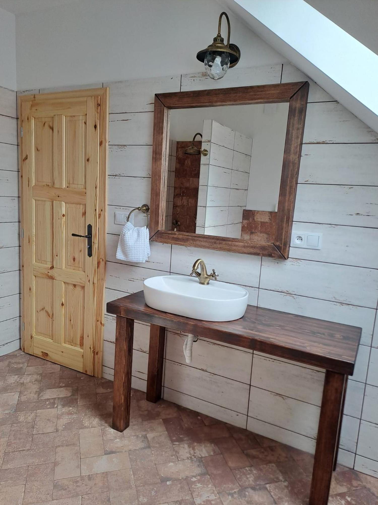 Malenitz Pension Na Statku- Konsky Apartman מראה חיצוני תמונה